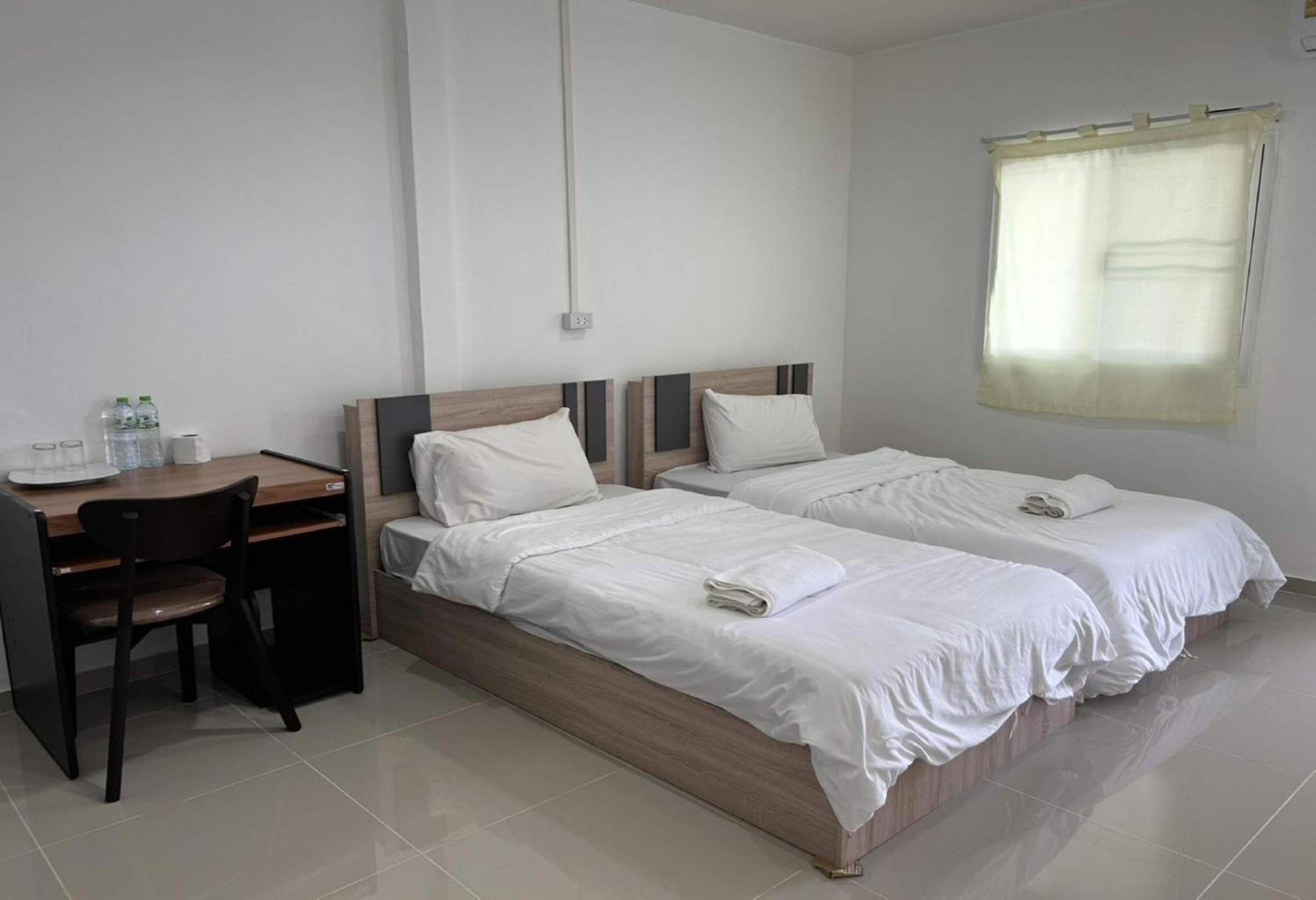 Collection O To The Sea Resort Thailand На Джомтьен Экстерьер фото