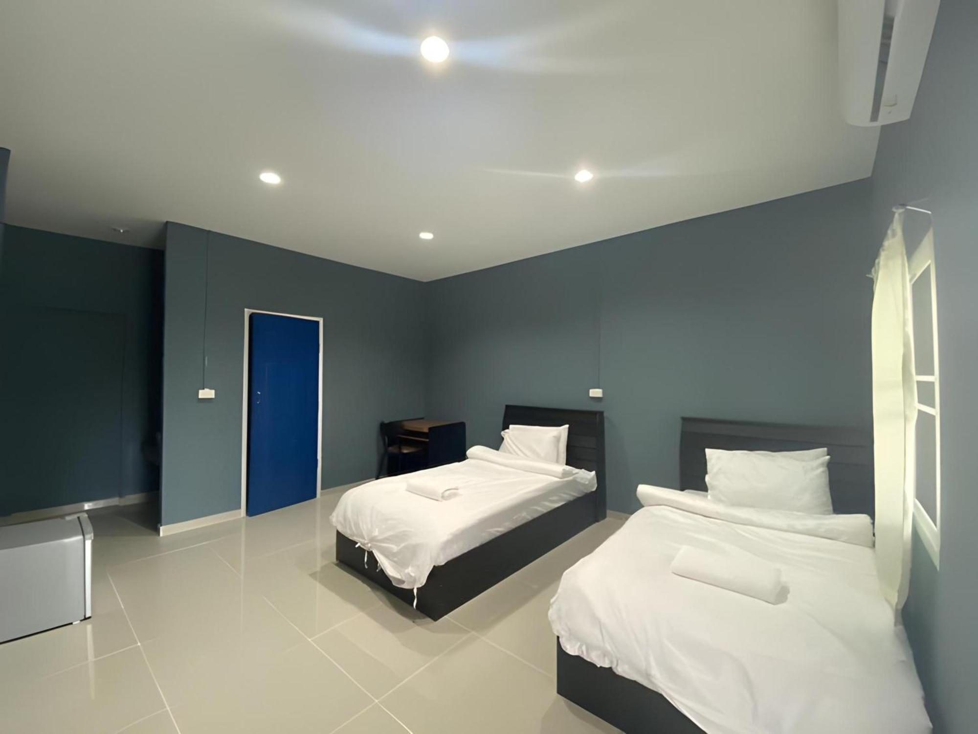 Collection O To The Sea Resort Thailand На Джомтьен Экстерьер фото
